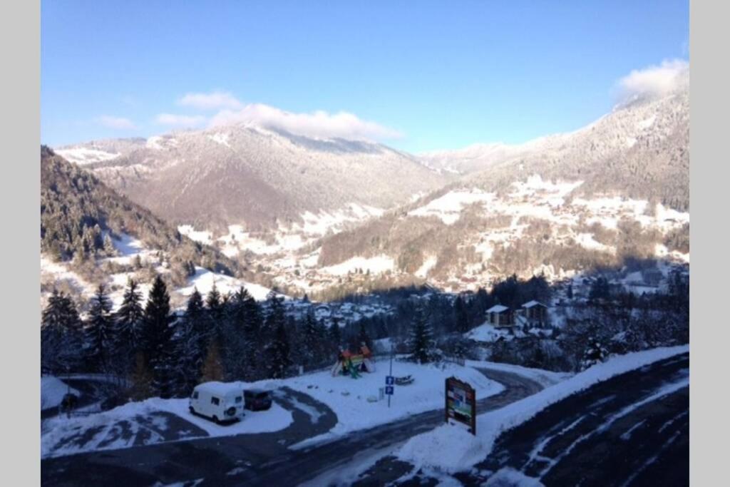 Au Pied des Pistes B31, Chaleureux studio 4 pers, vue sur la vallée imprenable avec WIFI, DRAPS NON COMPRIS Saint-Jean-dʼAulps Extérieur photo